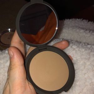 Becca perfect skin mineral foundation powder